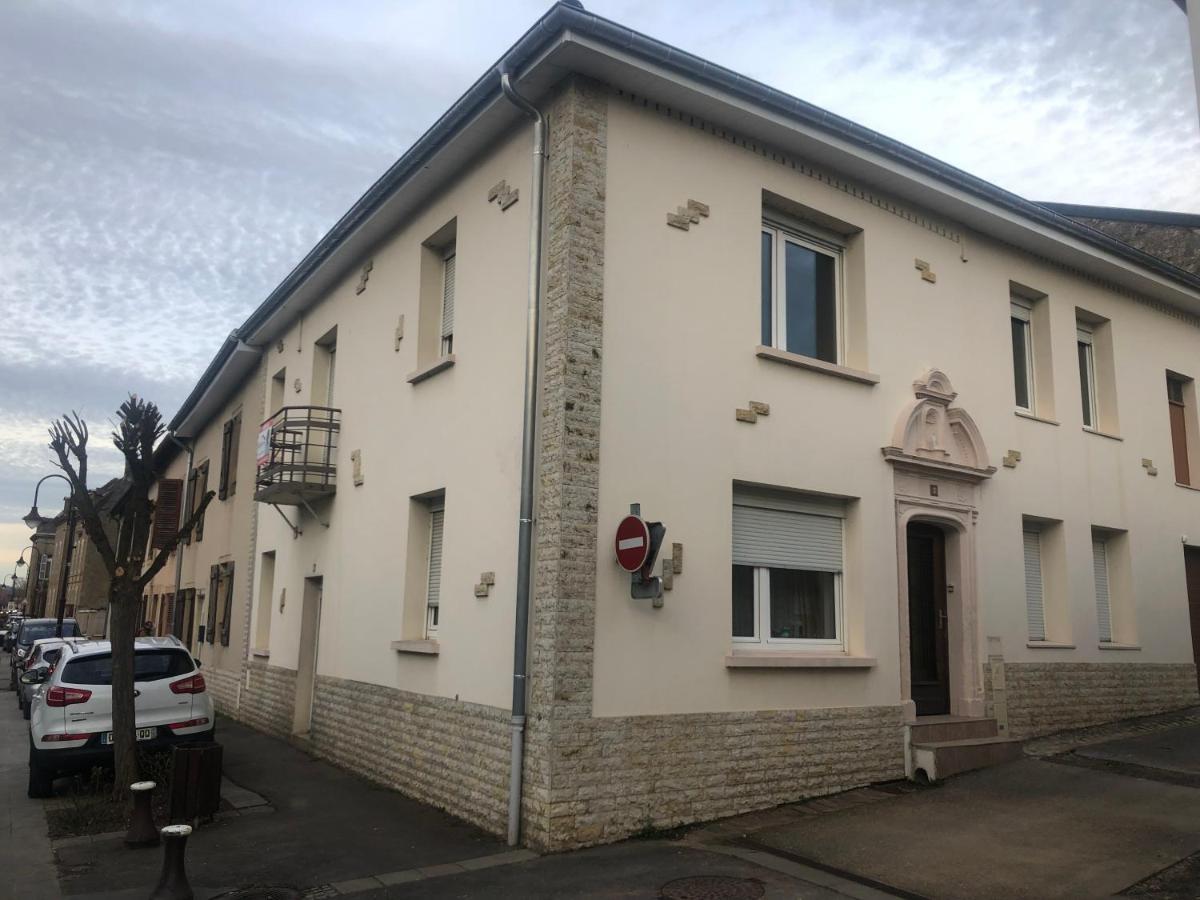 Apartment : 10km Metz - Renove Duplex 75m2 - Proximite A31 Et Toutes Commodites *