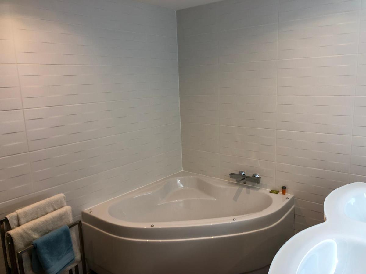 : 10km Metz - Renove Duplex 75m2 - Proximite A31 Et Toutes Commodites Apartment *